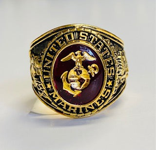 U.S. MARINE CORPS RING WITH EAGLE GLOBE AND ANCHOR